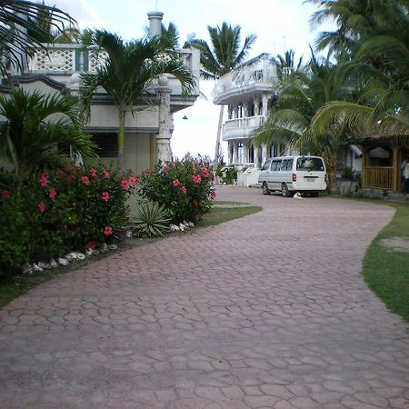 The Wave Beach Resort Kalibo Exteriör bild